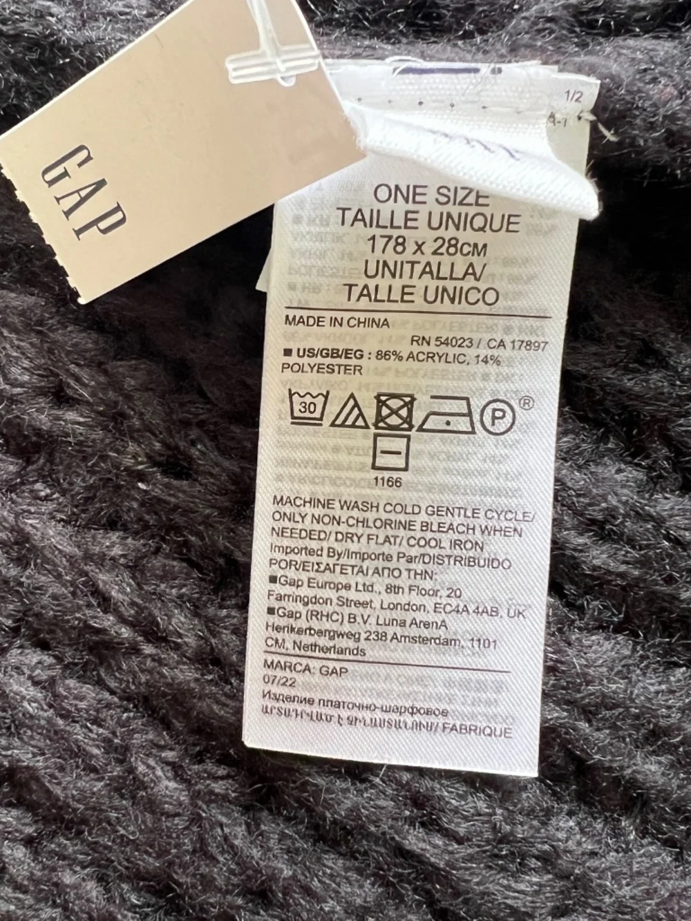 NWT GAP Black Chunky Ribbed Knit Shine Scarf w/ Sequins